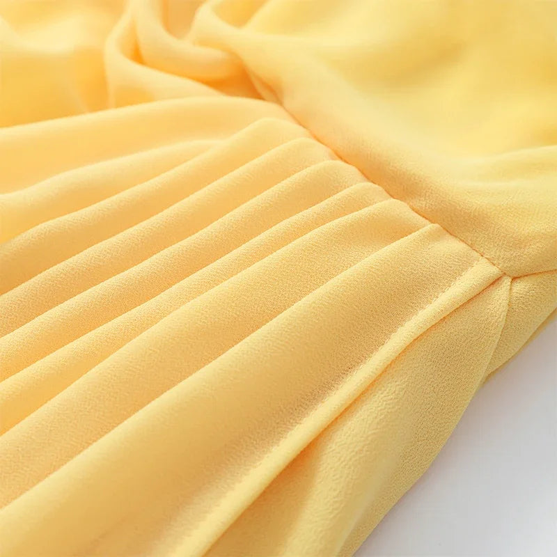 Einfarbiges Plissiertes Trägerloses Kleid Schickes Schulterfreies Rückenfreies Hochgeschnittenes Kleid mit Schlitz 2026 Neues Abendkleid