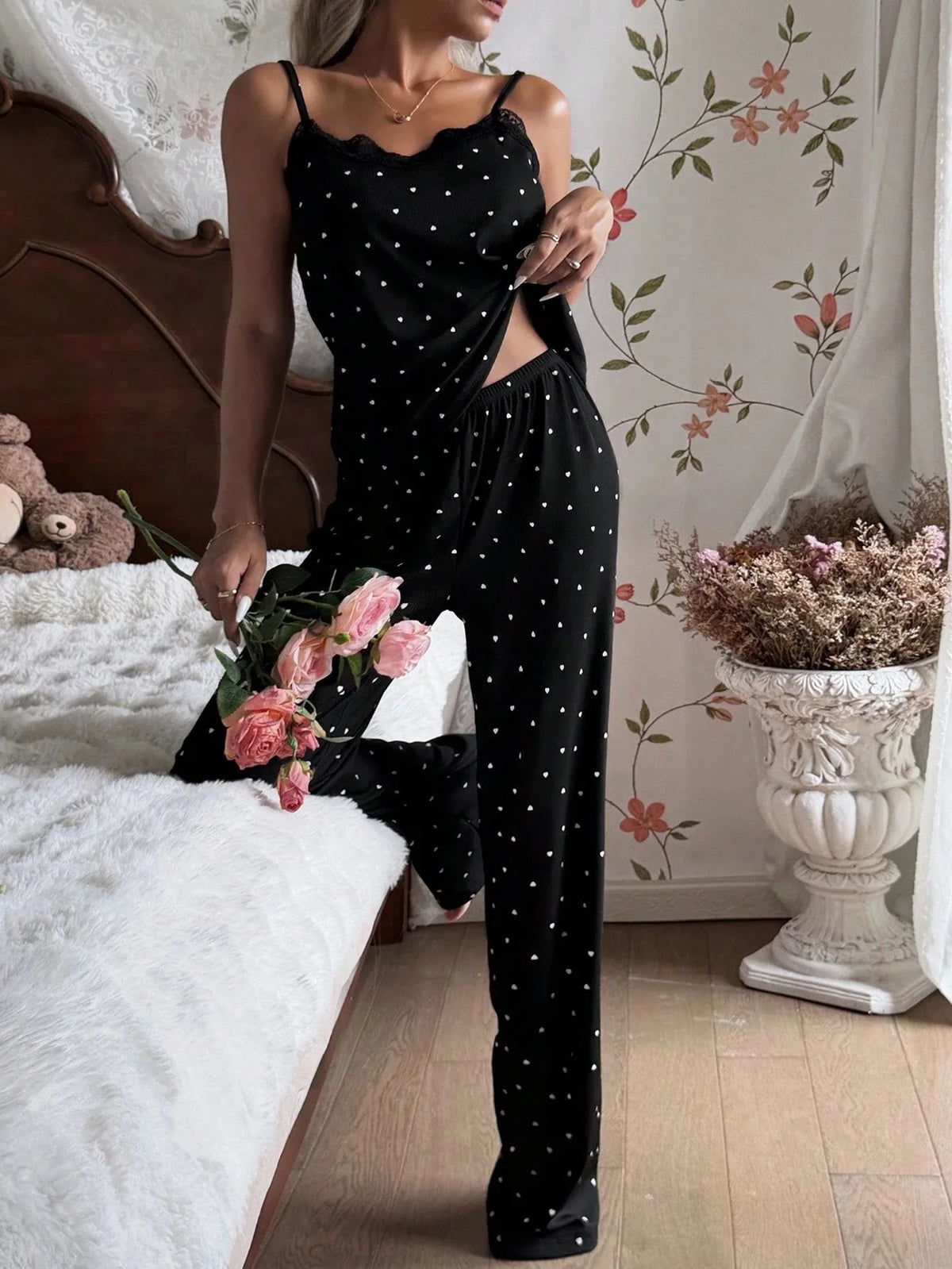 Pyjama-Set mit Camisole und Hosen